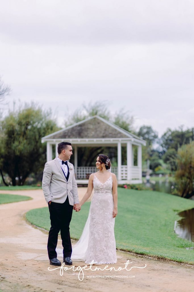 wedding photo at hunter valley garden 25