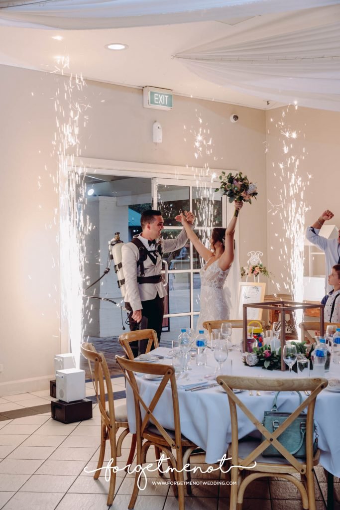 wedding photo at hunter valley garden 27