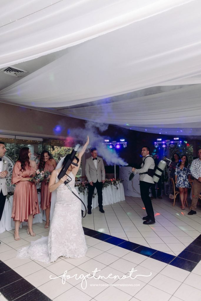 wedding photo at hunter valley garden 31