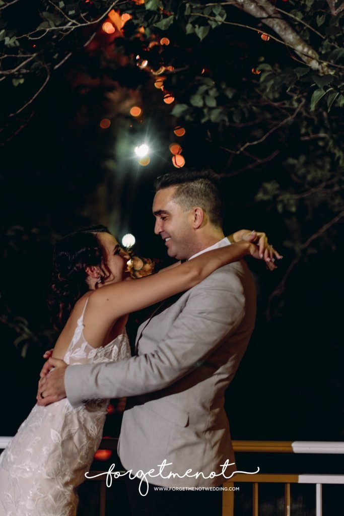 wedding photo at hunter valley garden 32