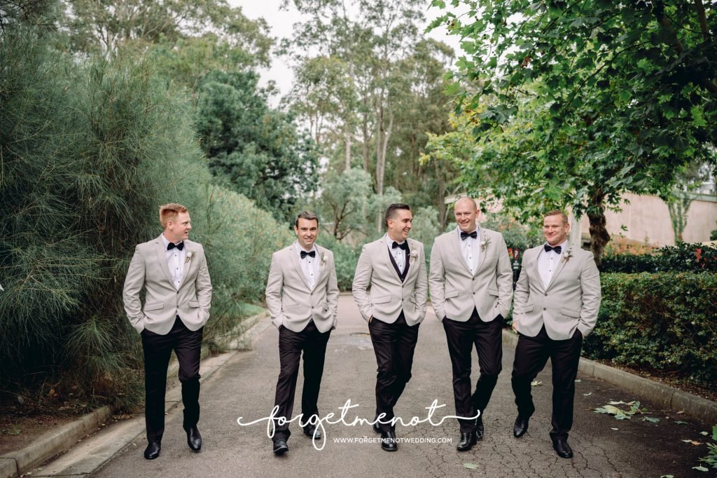 wedding photo at hunter valley garden 35