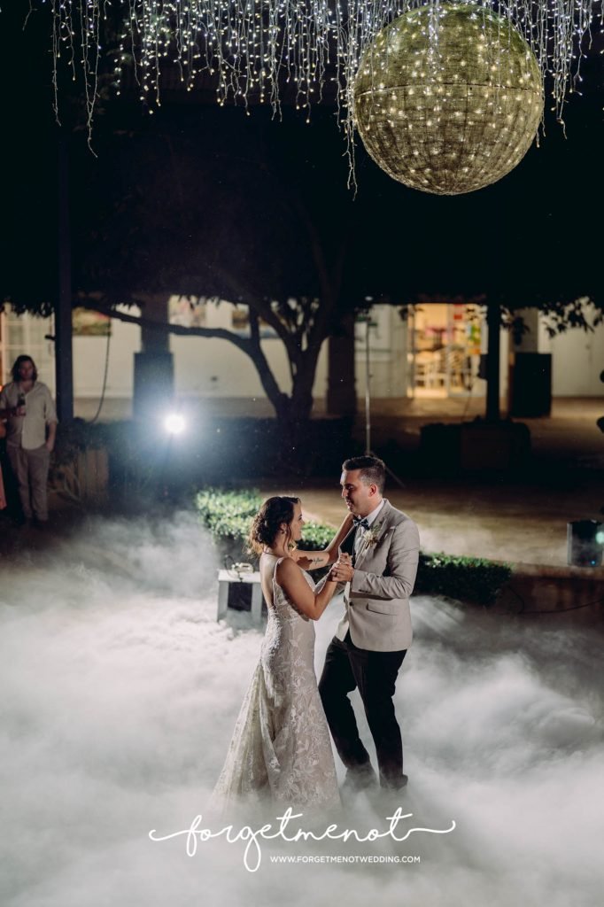 wedding photo at hunter valley garden 41