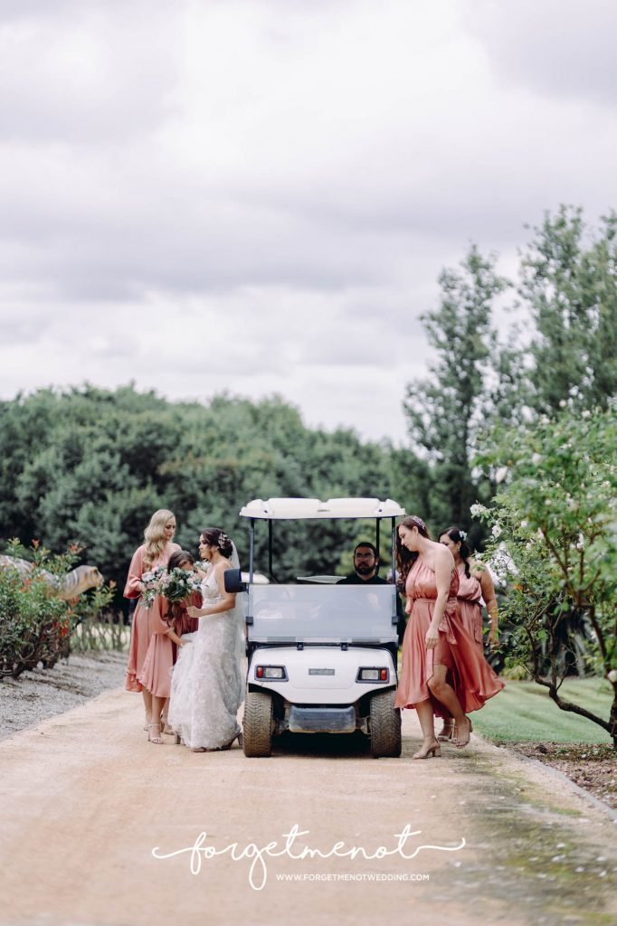 wedding photo at hunter valley garden 57