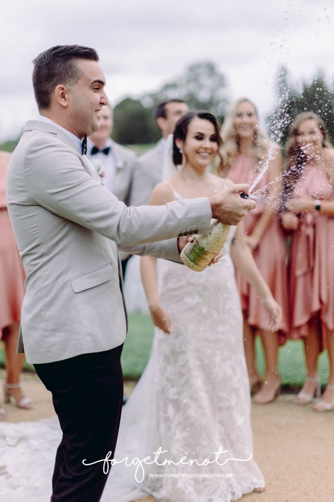 wedding photo at hunter valley garden 80