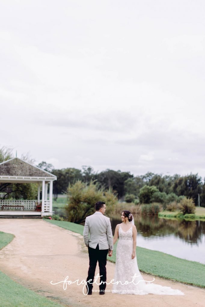 wedding photo at hunter valley garden 87