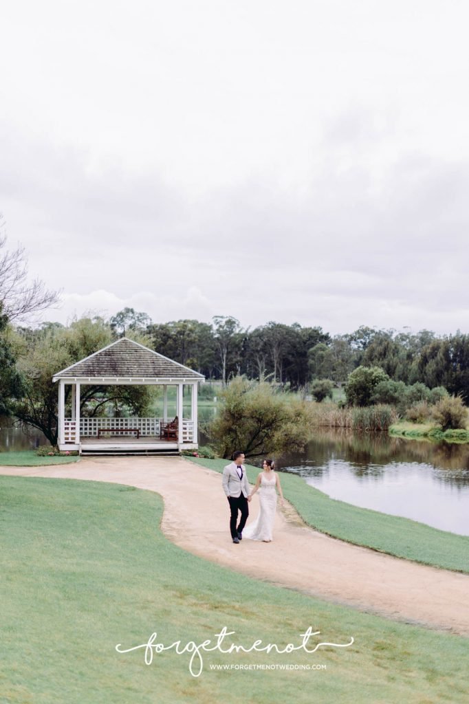 wedding photo at hunter valley garden 88